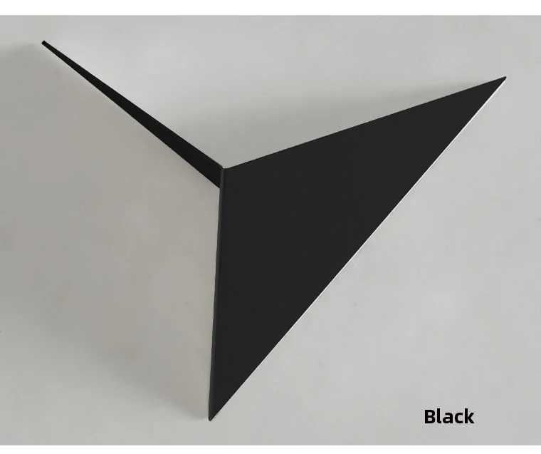 triangle-wall-light-0016_01