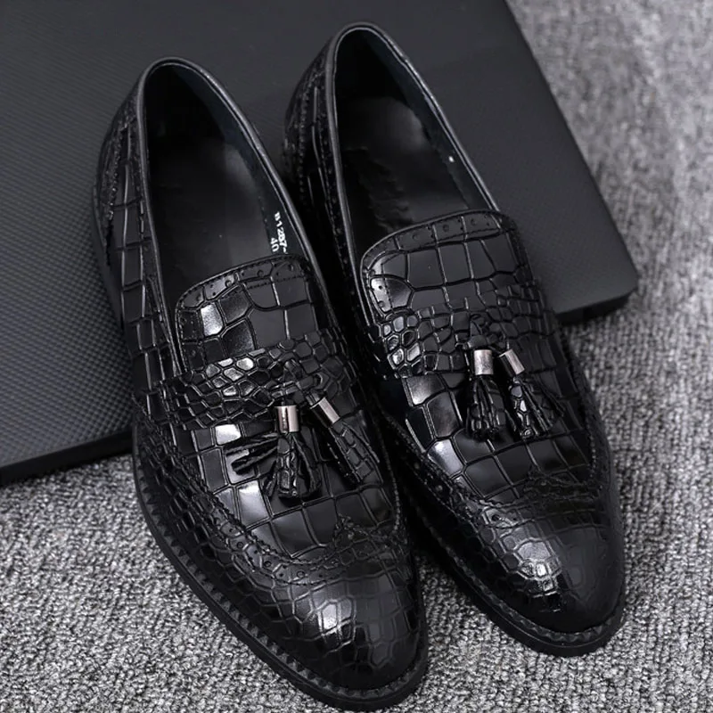

Men Dress Shoes Quality Men Formal Shoes Lace-up Tassel Men Business Brand Men Wedding Pointy Crocodile Oxford Shoes