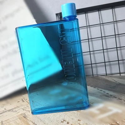 blue 1 шт. 420 мл удобный портативный плоский чайник Спортивная бутылка для питьевой воды A5 блокнот бумажный Скраб пластиковая креативная бутылка для воды - Цвет: blue