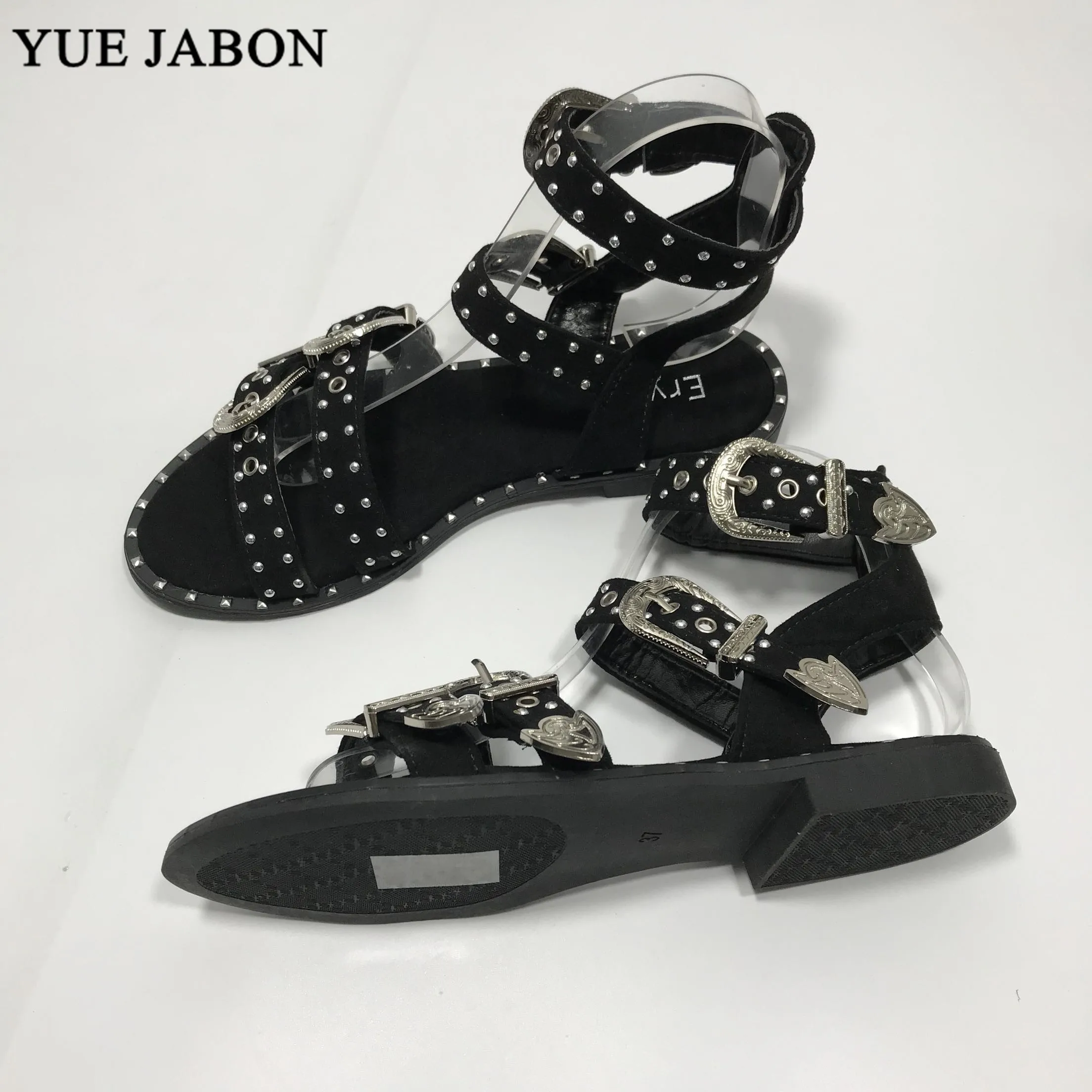 Сандалии женские на плоской подошве пикантные босоножки с ремешком и пряжкой