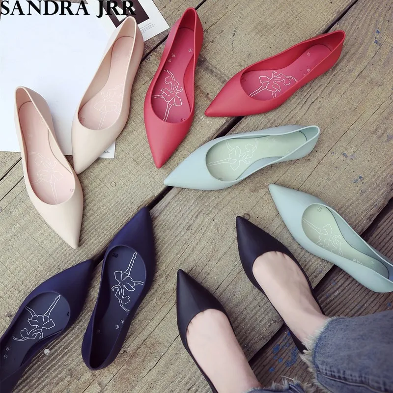 

SANDRA JRR Women Jelly Flats Shoes Pointy Toe Slip On Spring Summer Casual Anti Skid Water Rain Shoes Female Flat Heel Sandals