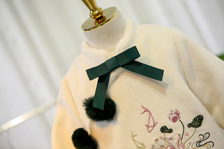 autumn and winter children's clothing new girl two-piece wind big children's children plus cashmere skirt suit