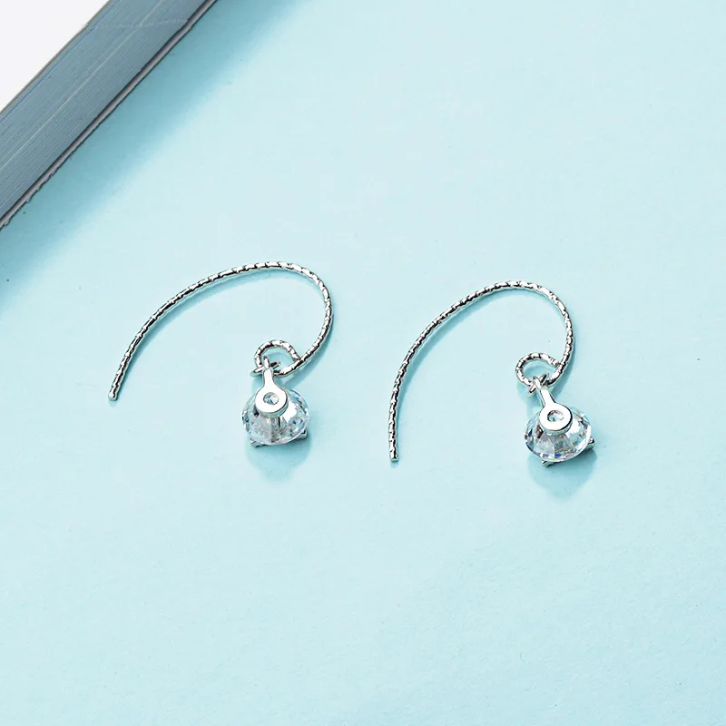 Серебряные круглые серьги с блестящим цирконием рыбьим хвостом для женщин