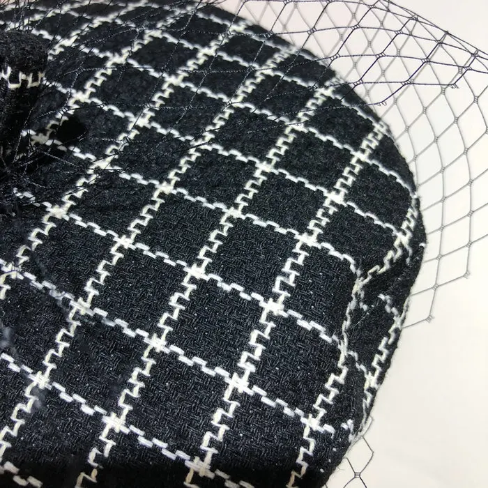 High-end Party Beret Black White Pearl Bee Autumn Plaid Mesh Elegantleisure Lady Berets Cap Women Painter Restoring Ancient Hat leather beret for men