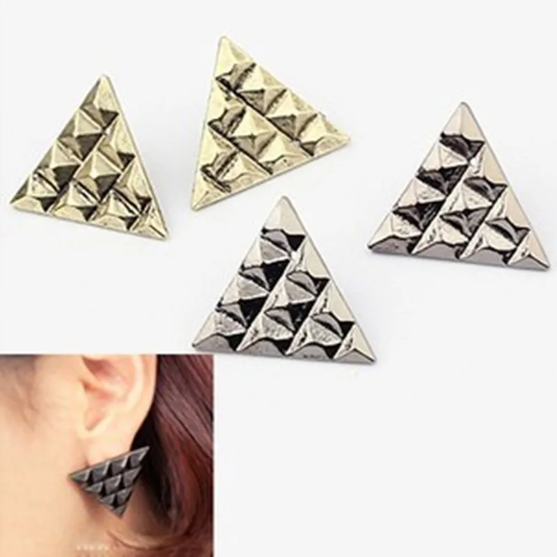2019 New European fashion retro exaggerated triangle earrings do the old three-dimensional pattern Cute Simple Jewelry | Украшения и