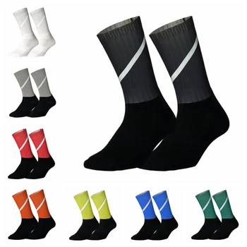 

Unisex Breathable Socks Sweat-absorbed Fabric Bicycle Bike Reflective Cycling Socks Outdoor Sport Socks Anti-slip Sports Socks S