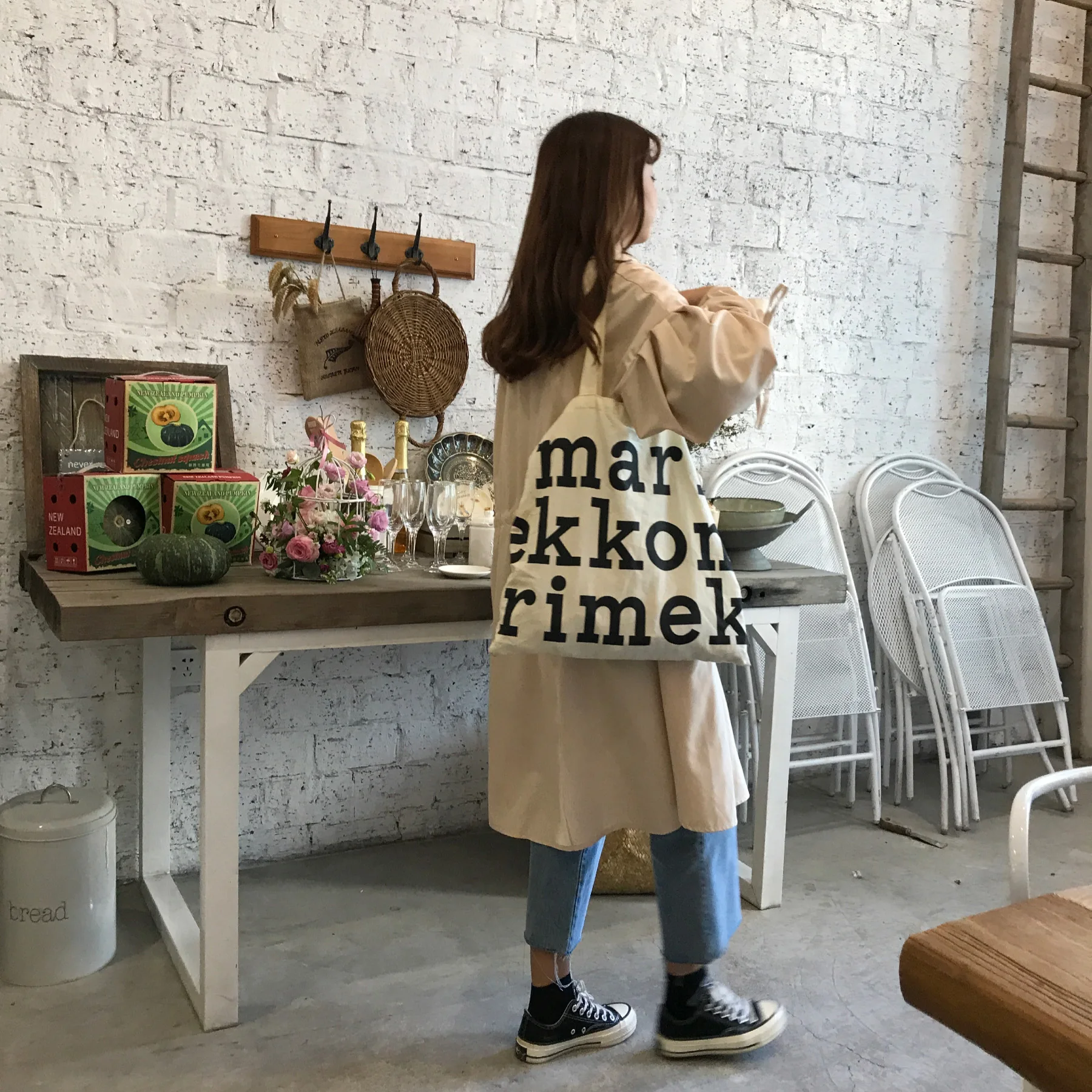 Стиль быстрая мода женское платье~ корейский стиль свободный крой рукава с воланами талия обнимает средней длины рубашка Тренч пальто W