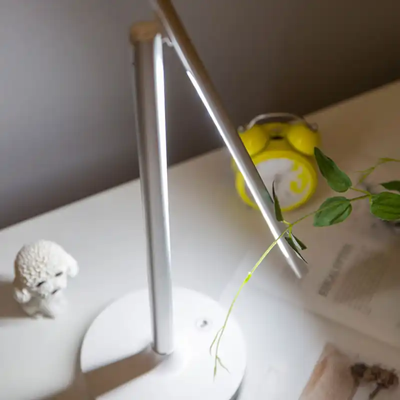 lampara de escritorio para unas flexible recargable led para lectura negocios moderna de mesa inalambrica por usb 220v