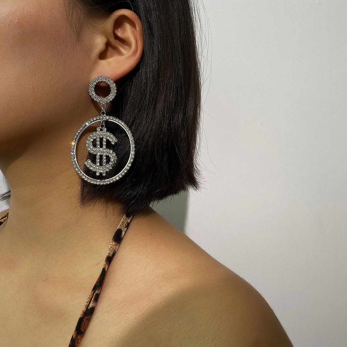 Ingemark Luxury Full Crystal Drop Earrings for Women Unique Big Geometric Round Dollars Shape Dangle Earring Jewelry Accessories Ingemark Luxury Full Crystal Drop Earrings for Women Unique Big Geometric Round Dollars Shape Dangle Earring Jewelry Accessories