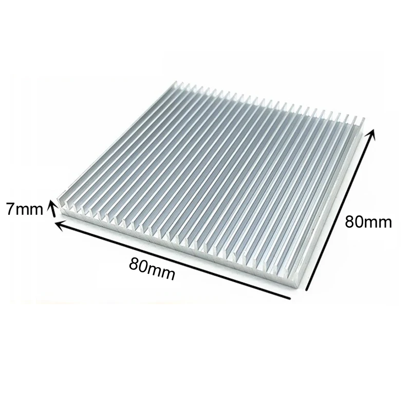 Petit Dissipateur Thermique Argenté 90x90x15mm – Pour LED, Alim, Et Projets électroniques