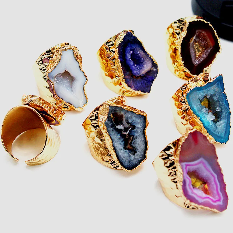 

Gold Polished Crystal Semi Precious Stone Slice Hammered Ring for Unisex Fashion Luxury Adjustable Knuckles Ring Party Jewelry