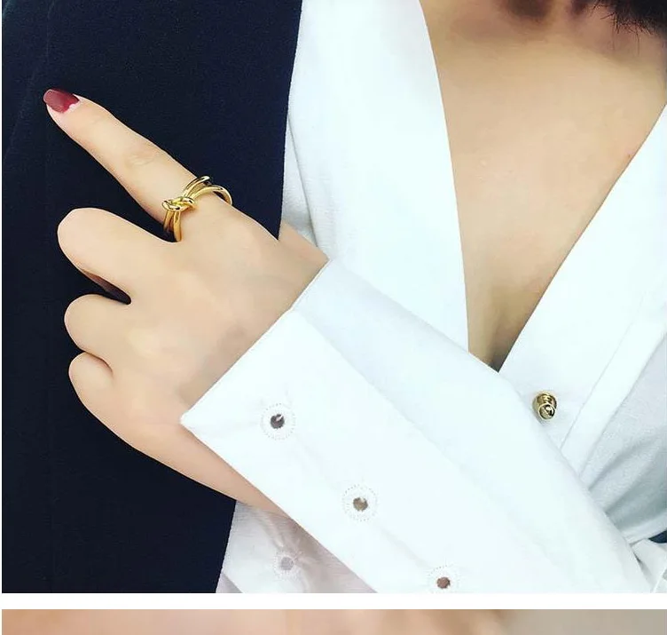 Minimalist Knot Ring In Gold And Silver For Men And Women_voghion.com