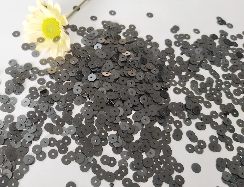5mm gold black Sequin Paillettes Flat Round PVC loose Sequins For Crafts Sewing Decoration DIY Accessory Lentejuelas Para Coser - Цвет: gold 8000pcs 32g