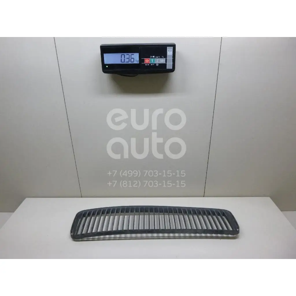 Решетка в бампер центральная, состояние – Б/У,, для Skoda Superb 3U0853677 3U0853677