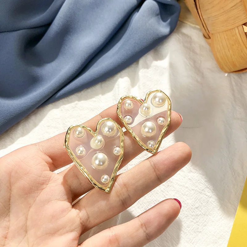 

New Korean Fashion Geometric Heart Resin Drop Earrings For Women Vintage Imitation Pearl Gold Pendant Dangle Earring Jewelry