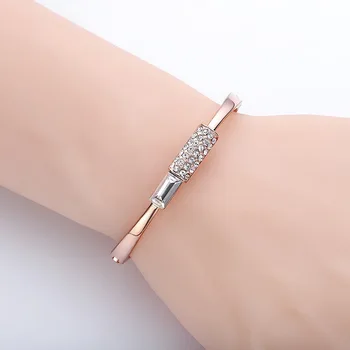 

European and American fashion trendy non-fading girlfriend bracelet rose gold color titanium jewelry for modern female gifts