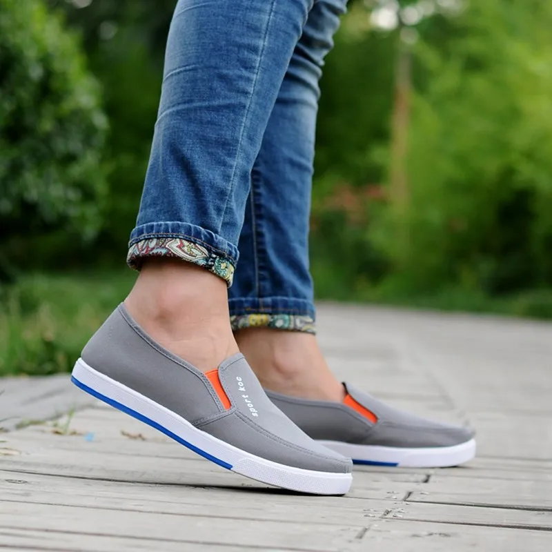 3165038902_2058393177