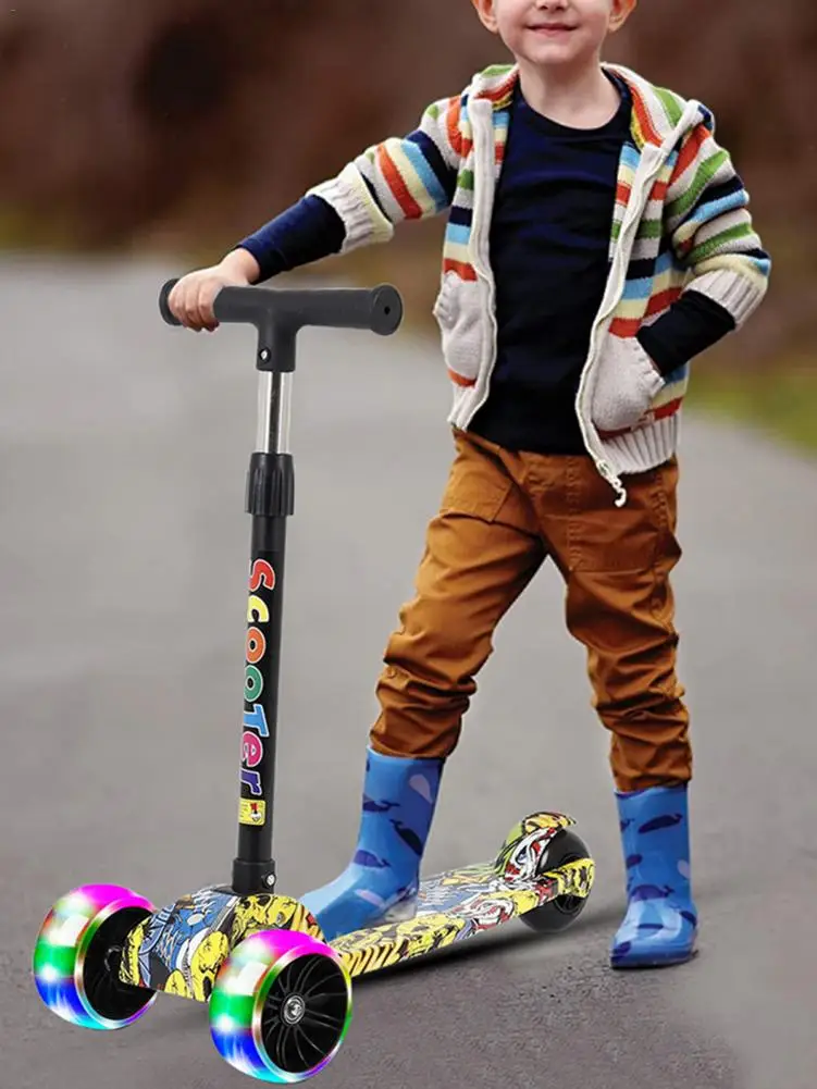 Child Folding Scooters With 3 Light Up Wheel Portable Scooter For Kids Front LED Flashing Wheel Function Chit Outdoor Sport Toy