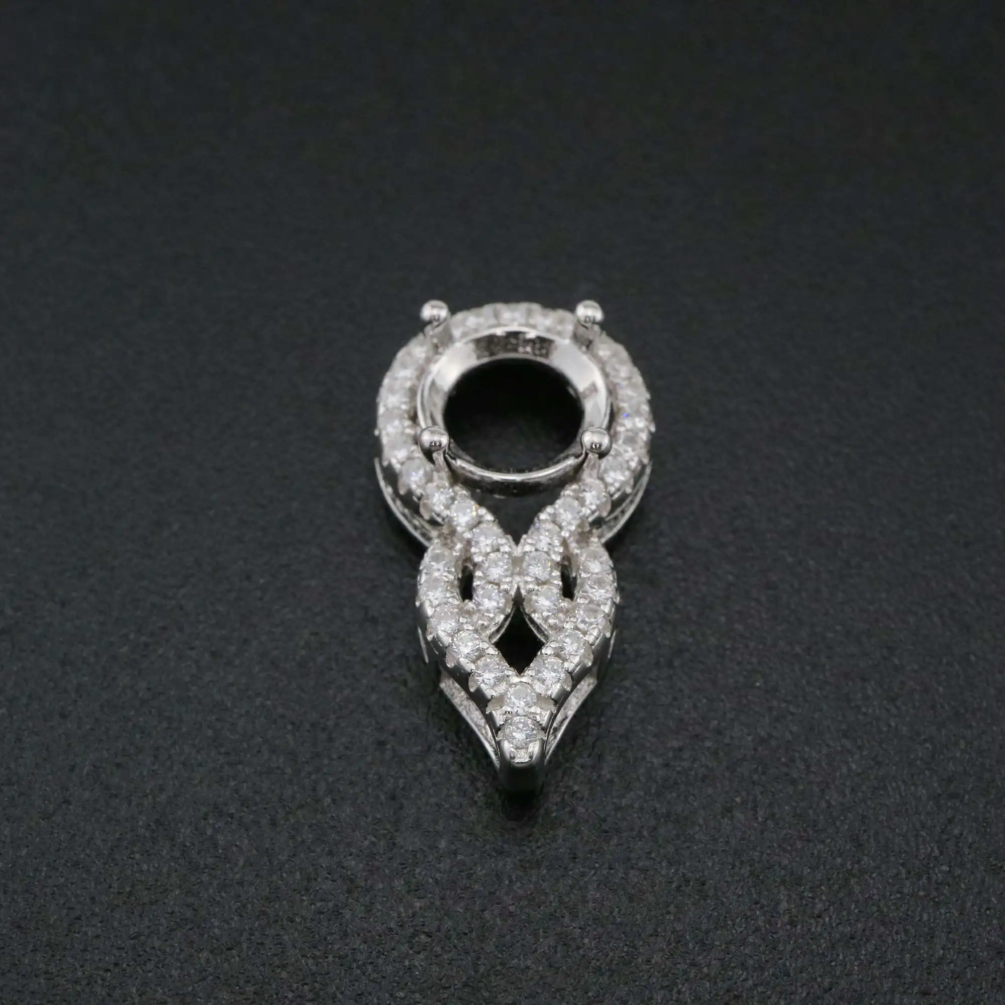 アクセサリー min Amazon.com: High Quality Round Cz Stud Earrings. Sterling