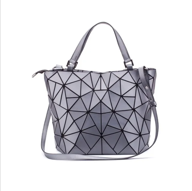 Tanie Luminous bao big bag holograficzne odblaskowe geometryczne torby dla kobiet 2020 pikowane sklep