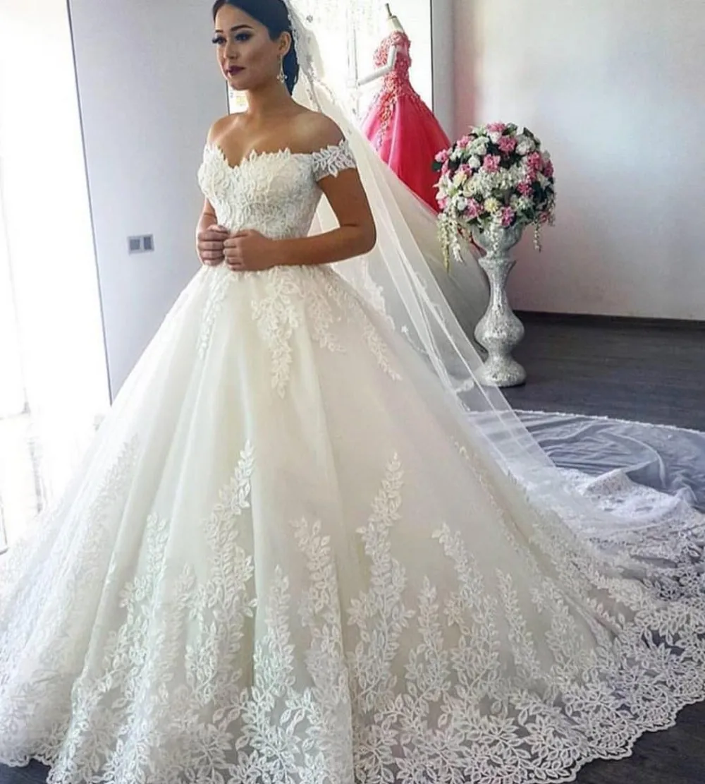 

Elegance Lace Short Sleeves Wedding Dress Floor-length Heart-Neck Princess Ball Gown Dress