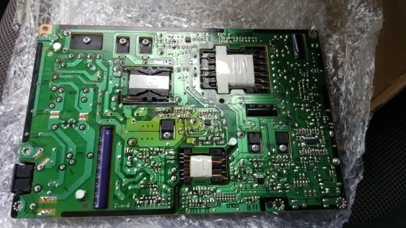 UTB8v8S.vpfJXKJkSamHq6zLyVXao