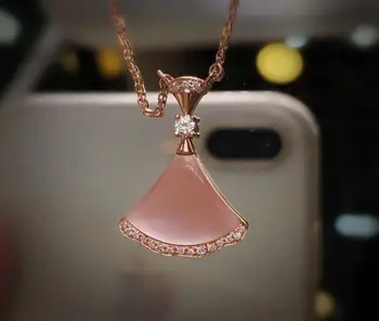 

18K Rose Gold Pink Shell Necklace Real Diamonds Real Gold 2020 Style Luxury Necklace