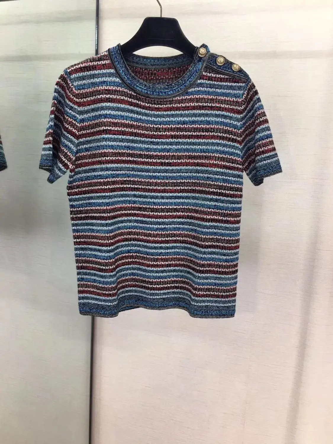 

2019 Autumn and Winter Fashion Sweater wool blend short Sleeve Woman Beetle button Female Tops