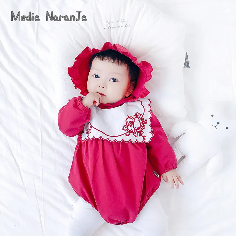 Autumn infants Komori Embroidered collar long-sleeved bodysuit and hat baby twins clothing