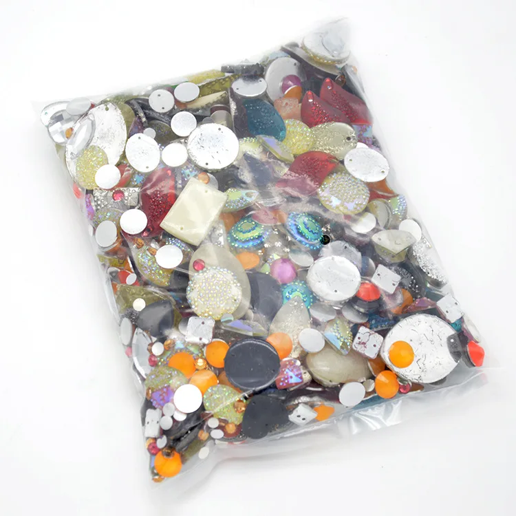 Rhinestone mix 600 шт 2 отверстия/4 отверстия круглые пластиковые пуговицы смешанные полимерные пуговицы, аксессуары для одежды DIY - Цвет: Rhinestone mix