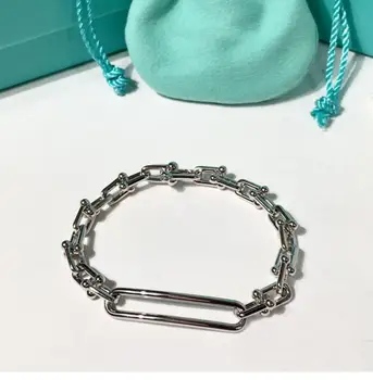 

100% 925 sterling silver bracelet, classic fashion exquisite u-shaped pendant bracelet, women's jewelry gift, original logo 1:1