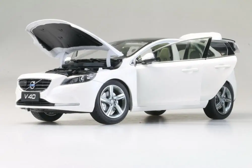 1/18 весы Volvo V40 T4 хэтчбек белый литой автомобиль модельные игрушки, коллекционные подарок