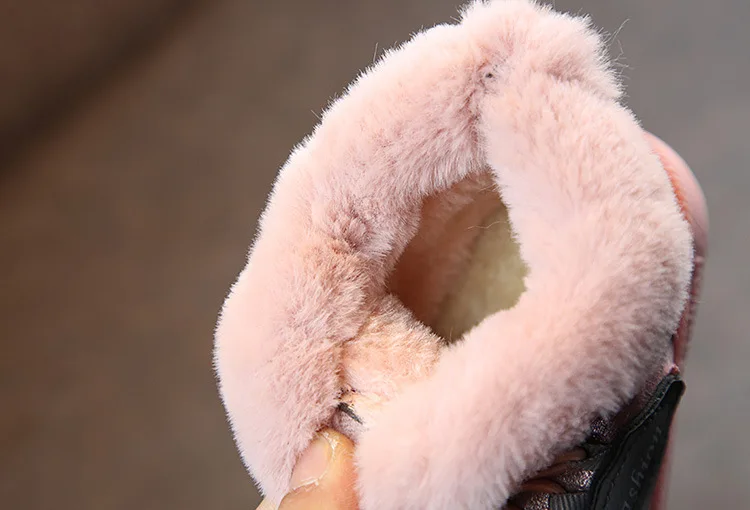 Детские сапоги на меху, сапоги на снежную погоду, Водонепроницаемый Нескользящие ботильоны обувь для детей модная одежда с рисунком кролика из мультфильма для маленьких сапоги Martin для девочек