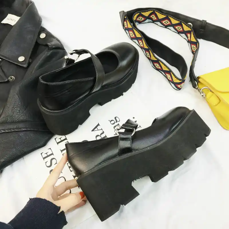 y2k platform sandals