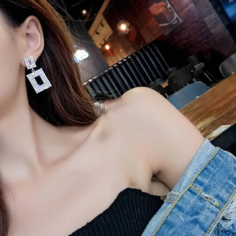 

2019 Newest Crystal Drop Earrings For Women European Design Silver Gold Jewelry Dangle Earrings Gift For Bridal Friend Girls