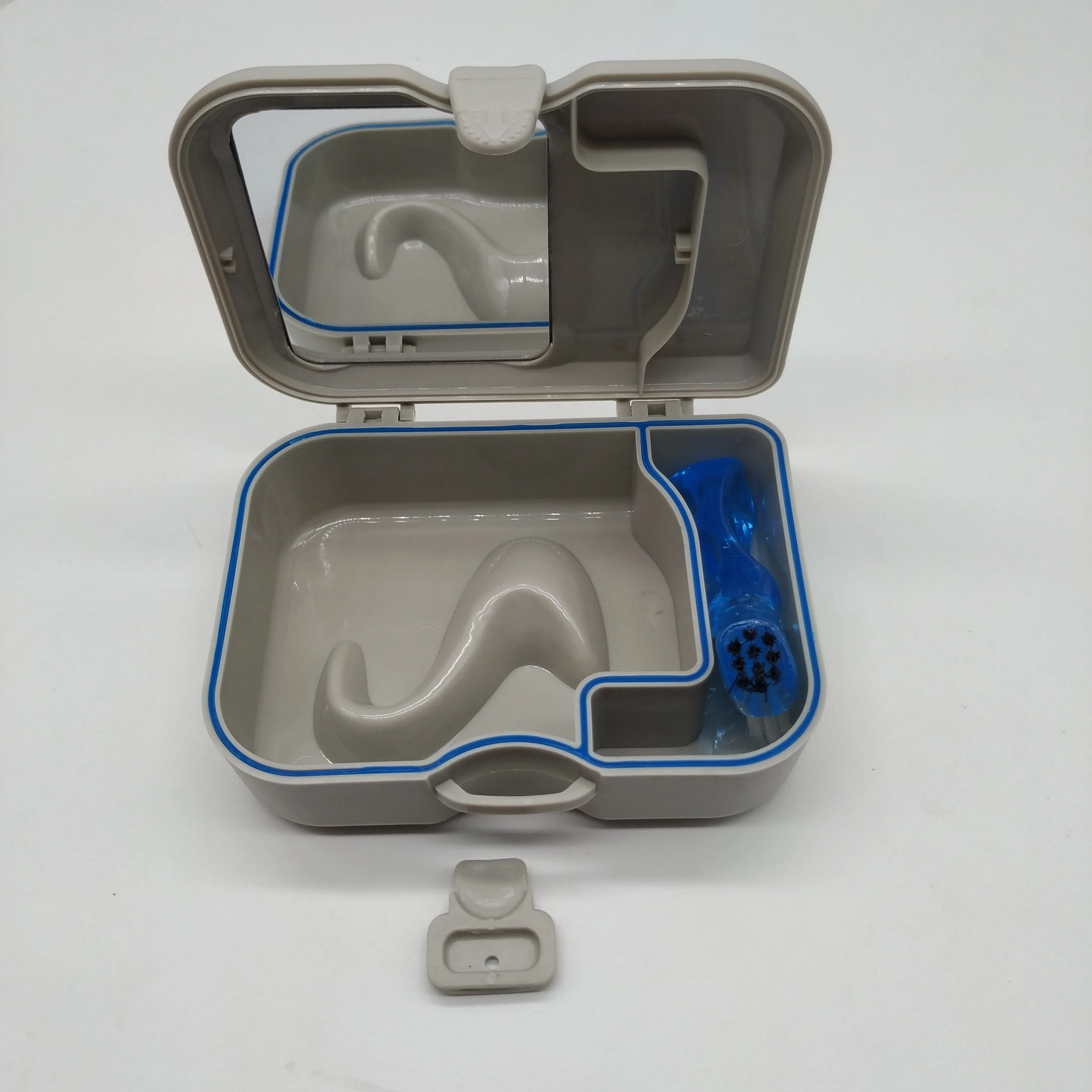 CE ISO Approved DB11 Dental Retainer Box with Mirror & Brush Travelling