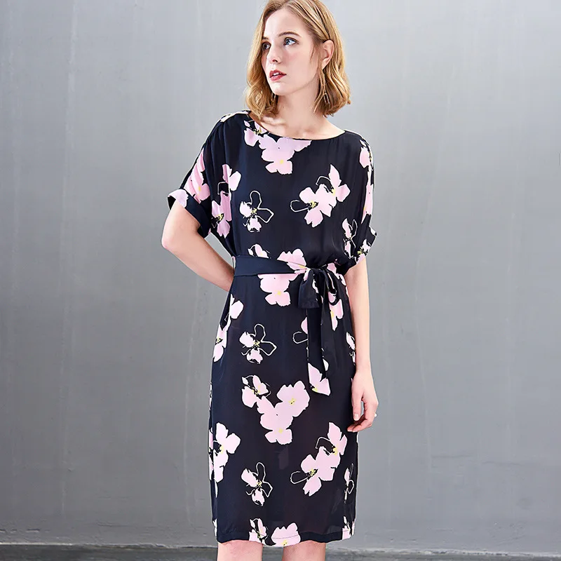 Navy Wit Bloemen Zijden Jurken Vrouwen 2020 Zomer Lange Casual Kantoor Werk Strand Boho Party Dress Plus Size Fashion Losse dropship Navy Wit Bloemen Zijden Jurken Vrouwen 2020 Zomer Lange Casual Kantoor Werk Strand Boho Party Dress Plus Size Fashion Losse dropship