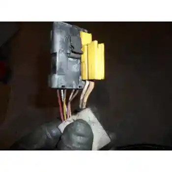 

3186028 front Peugeot 206 Saloon 1.9 Diesels