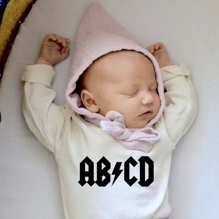 Забавный ABCD с буквенным принтом; Одежда для младенцев; Рок; Одежда для новорожденных мальчиков и девочек; Acdc; Детский комбинезон с длинными рукавами; Экипировка Одежда комбинезон