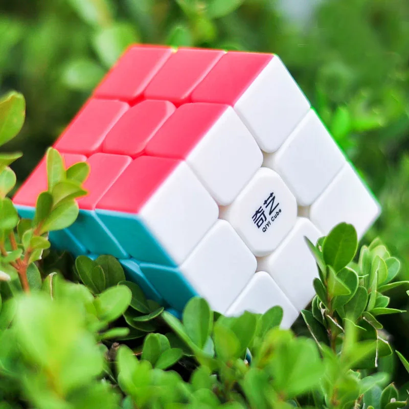 QiYi волшебный кубик Профессиональный 3x3x3 скоростной куб головоломка Cubo Magico Kubus Neo Cubo 3x3 Развивающие игрушки для детей подарочный куб