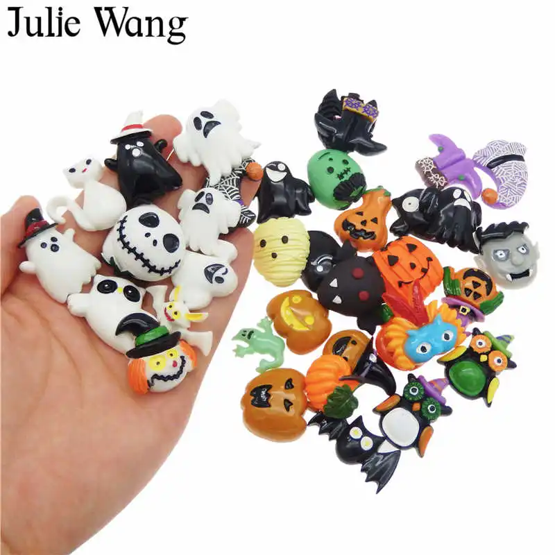 

Julie Wang 20PCS Resin Mixed Halloween Charms Ghost Pumpkin Bat Pendants Jewelry Making Accessory Home Festival Decor Props