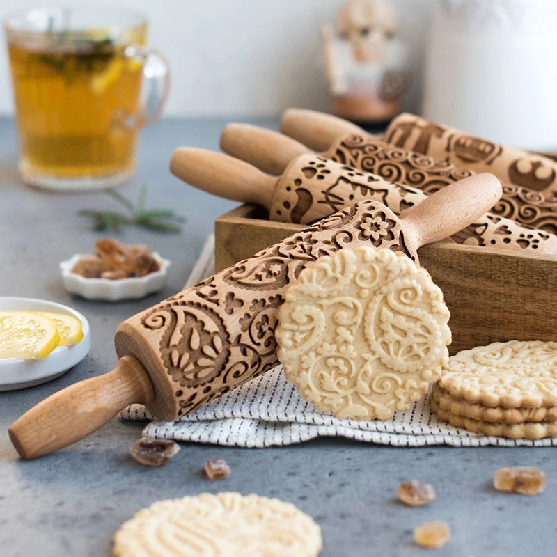 

Christmas Deer Wooden Rolling Pin Embossing Baking Cookies Biscuit Fondant Cake Dough Patterned Roller Snowflake kitchen tool