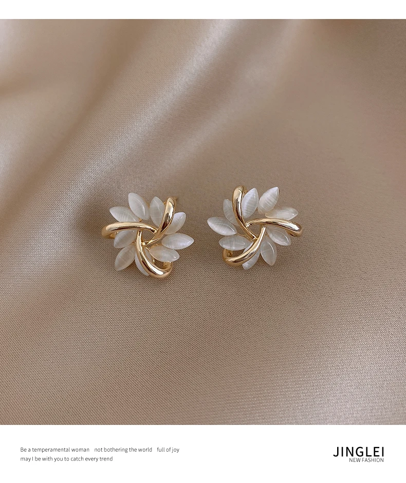 Elegant and Exquisite Opal Petal Circle Stud Earrings For Woman 2020 New Classic Jewelry Luxury Party Girl's Unusual Earrings