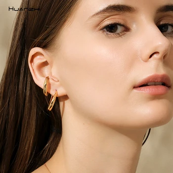

HUANZHI 2019 Fashionable Irregular Distortion Double Circle Cross Gold Metal Stud Earrings for Woman Girls Party Retro Jewelry