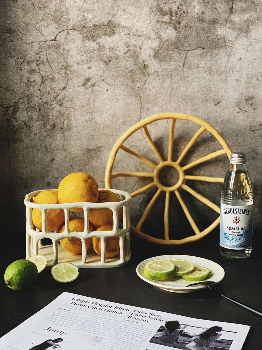 

Creative Hollow Resin Fruits Basket Nordic Style Modern Morandi Color Multi-Function Storage Baskets Home Table Decors