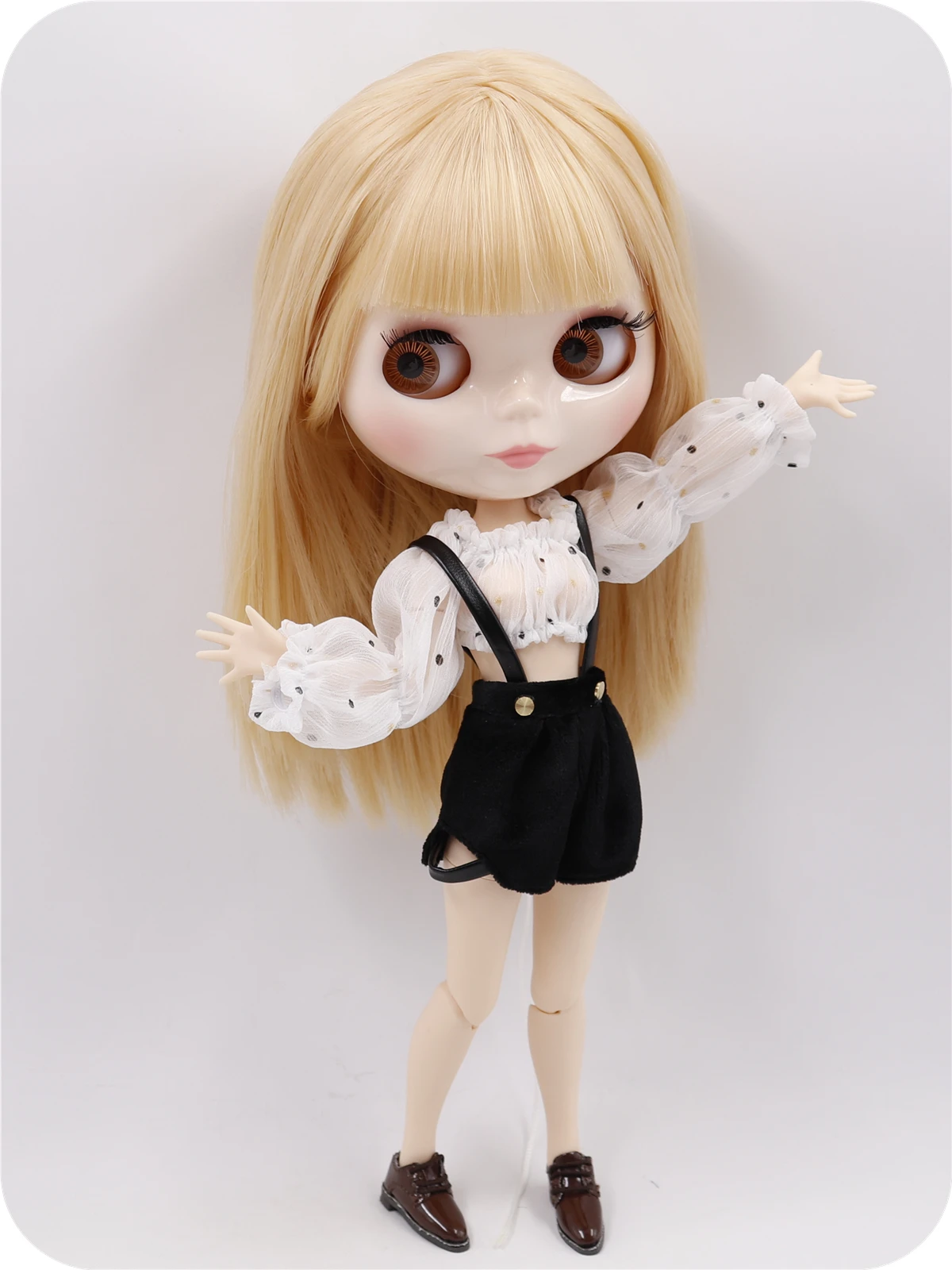 Neo Blythe Doll Elegant White Black Dress 2