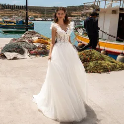 Sumnus Wedding Dress Princess 2020 V Neck lace Appliques Tull Bride Gown Illusion Back Bride Gown Vestido de Noiva