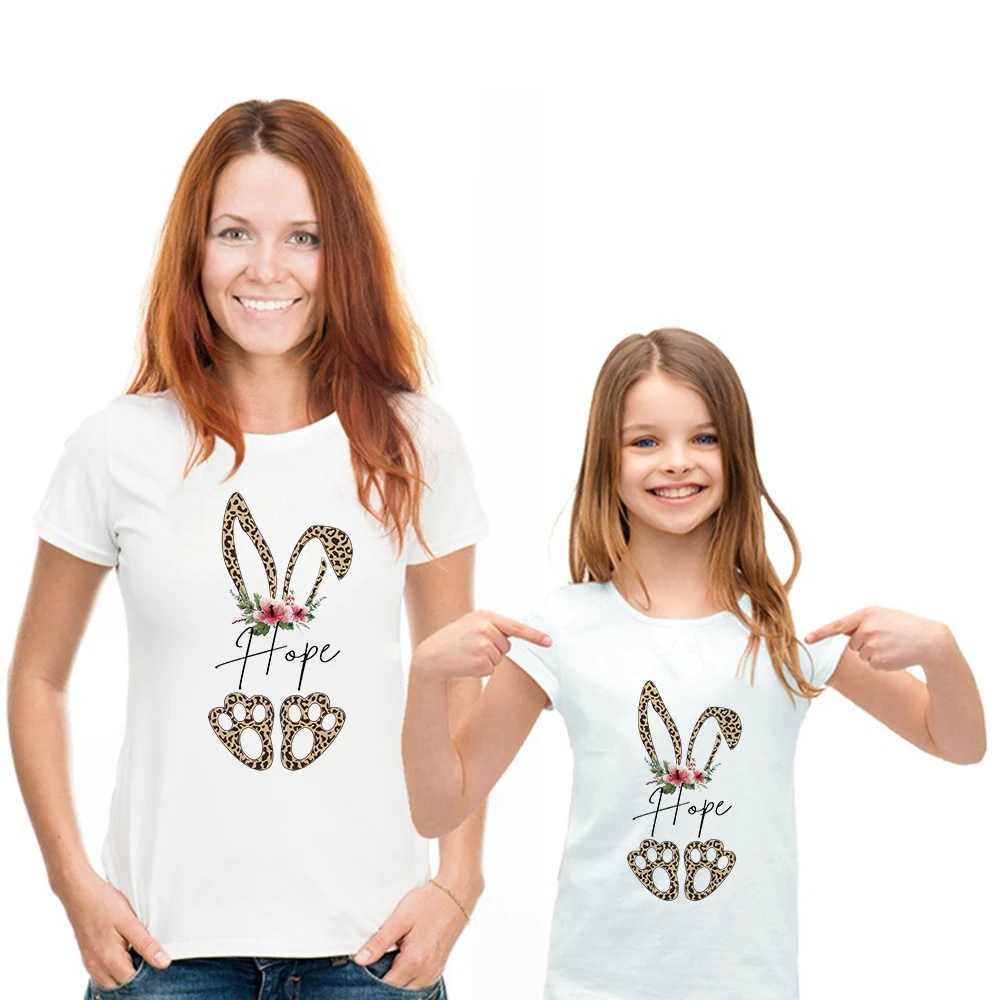 

Mom and Daughter Dress Pretty Bunny ears Printing MOM BOSS T-shirt Harajuku Versatile Baby Girl Family Look Outfits Tshirt