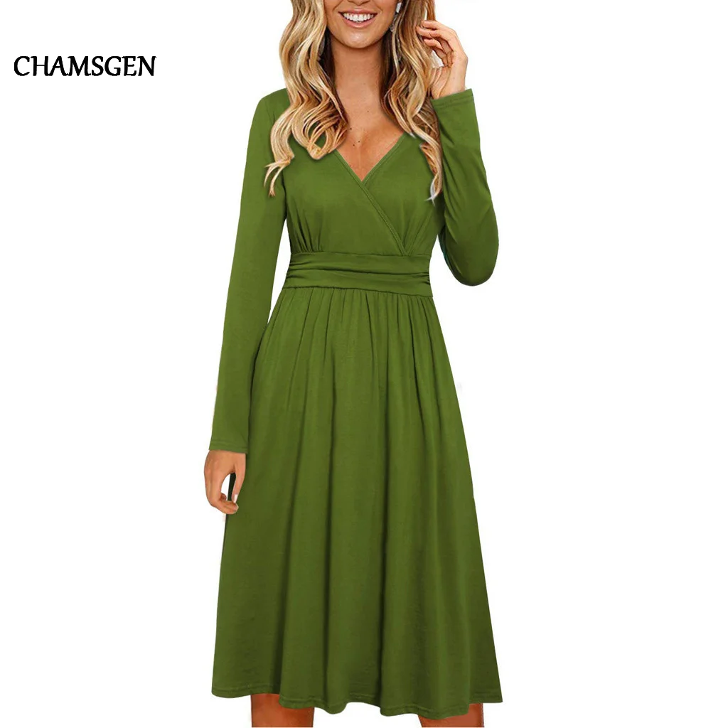 Женское платье с v-образным вырезом и длинным рукавом облегающее зеленое высокой