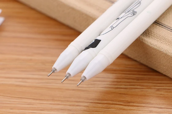 100pcs/Lot Wholesale Gel Pen New Hand Drawn Character Neutral Pen 0.38mm Cute Student Stationery Writing SuppliesGP498